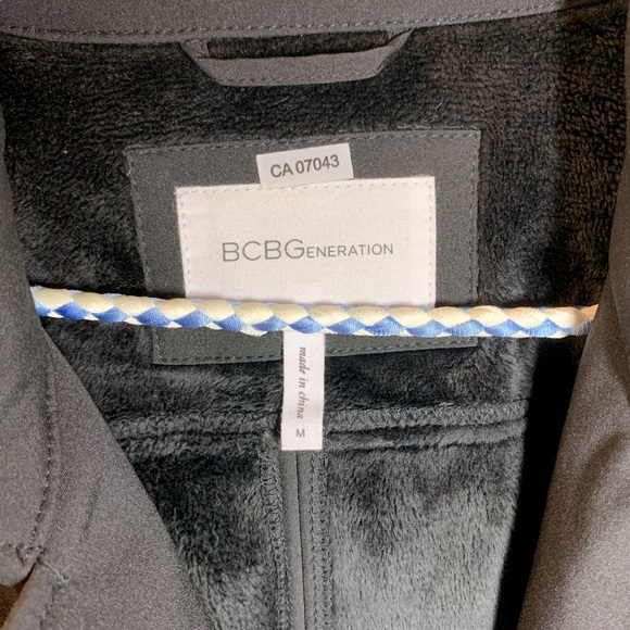 BCBG winter coat 🖤 - Picture 3 of 4